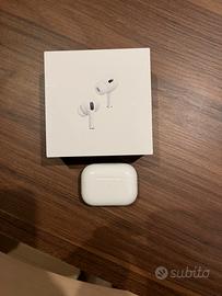 AirPods Pro 2 + Cover Elago + Gommini in foam