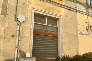 Rif. 04al- locale ufficio/deposito via pentasuglia