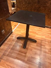 Tavoli 70x70 base in ferro