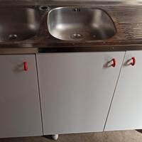 lavandino con mobile