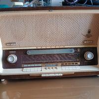  radio antica a valvole vintage GRUNDIG
