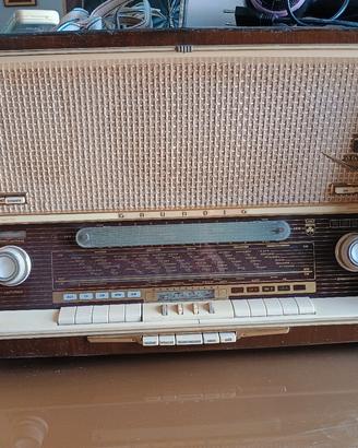  radio antica a valvole vintage GRUNDIG