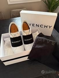 Givenchy City Sport Tg 42