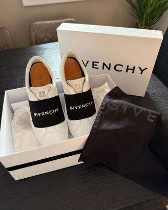 Givenchy City Sport Tg 42