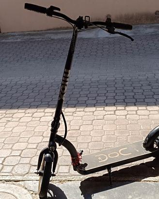 monopattino elettrico nilox