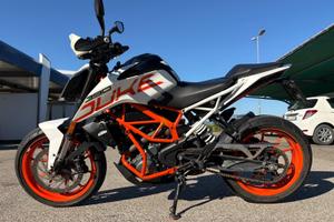 KTM DUKE 390 2017