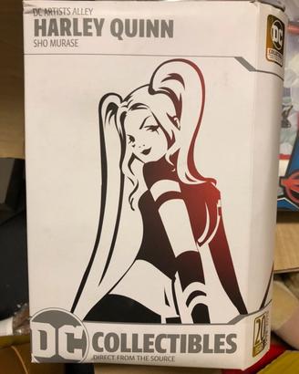 Action figure harley quinn dc collectible