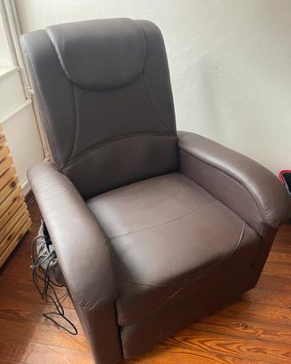 Poltrona elettrica con massaggio e sollevamento