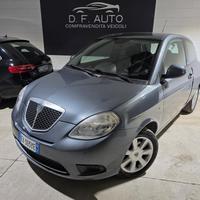 Lancia Ypsilon 1.4 Oro