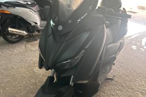Yamaha Xmax 300