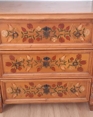 Cassettiera Tirolese