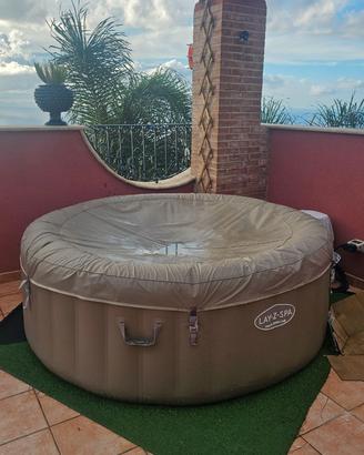 piscina idromassaggio