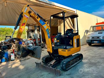 Miniescavatore JCB del 2021