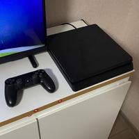 Playstation 4 slim 500 GB Giochi + cavi inclusi