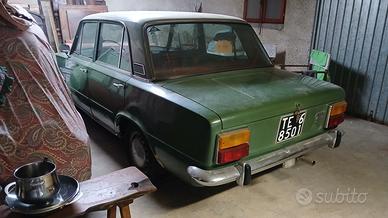 FIAT 124 BERLINA D'EPOCA 1971