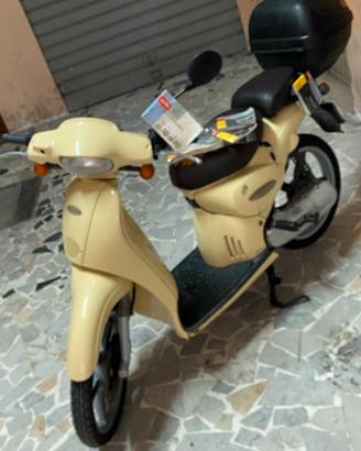 A.scarabeo 50T2  km16 mils ttoriginsle x amatori