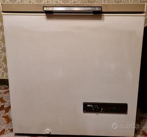 congelatore a pozzetto 200 litri