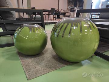 Vasi ornamentali a sfera in terracotta smaltata