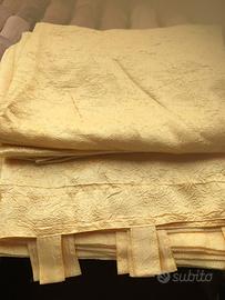 8 tendine color giallo oro