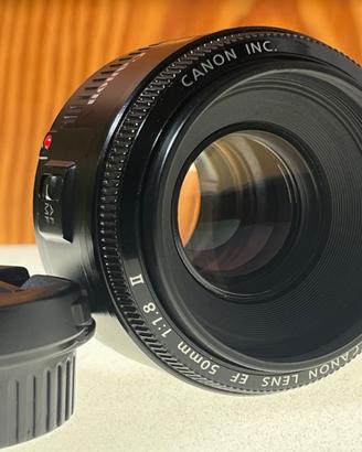 Canon 50 II (2) f 1.8