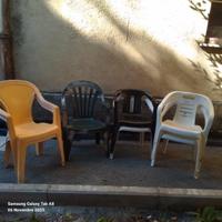 sette sedie  di plastica  leggere descrizione 