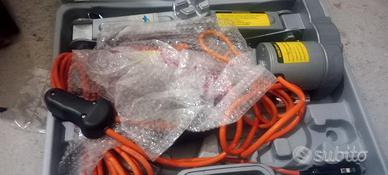 Avvitatore e cric elettrico