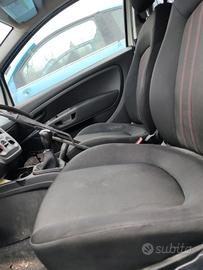 Sedile anteriore sx FIAT GRANDE PUNTO del 2013