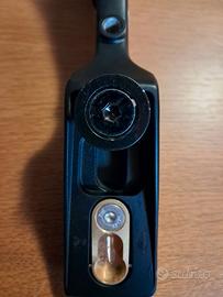 Coppia di riser destri