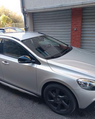 volvo v40 cross country 2.0 d3 (leggere annuncio)