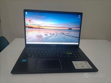 ASUS PC Portatile 15.6"  FullHD