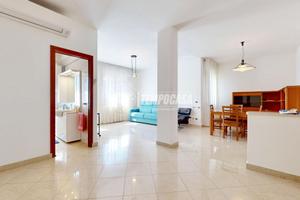 Appartamento vista mare con ascensore e garage a S
