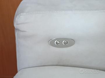 Divano 2 posti confort con meccanismo elettrico