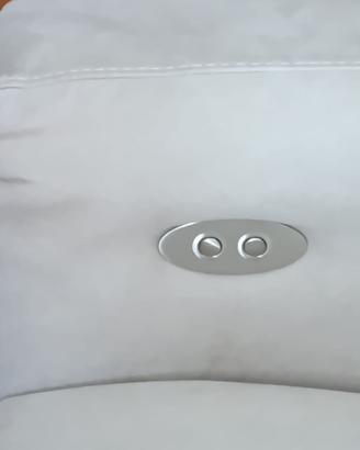 Divano 2 posti confort con meccanismo elettrico