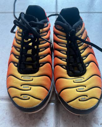 NIKE TN TG 33