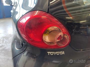 Fanale posteriore sinistro TOYOTA AYGO del 2005