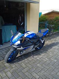 Yamaha yzf r125 2016