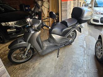 Aprilia Scarabeo 250 - 2005