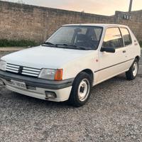 Peugeot 205