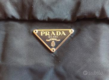 PRADA VIAGGI (Portaabiti nero)