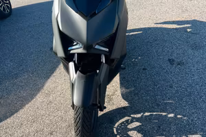 X max 300 kamo