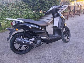 SCOOTER PEUGEOT KISBEE 125cc NERO