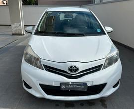Totota yaris 1.3 gpl