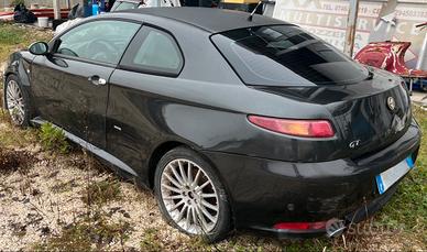 Alfa romeo GT ricambi