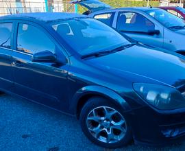 OPEL Astra 4ª serie - 2004