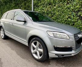 Audi Q7 4.2 V8 TDI quattro tiptronic *SOLO 132000 