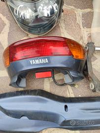 Yamaha Majesty 250 anno 2006 ricambi