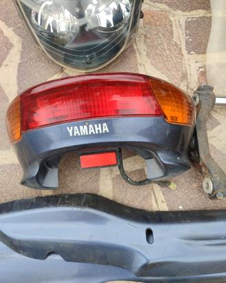 Yamaha Majesty 250 anno 2006 ricambi