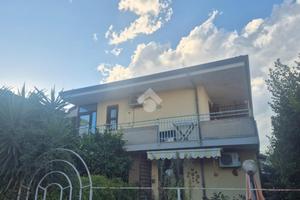 2 LOCALI A MASCALI