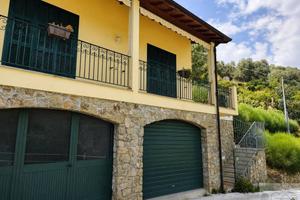 Villa di 121 m² con 3 locali e box auto a Vallebon