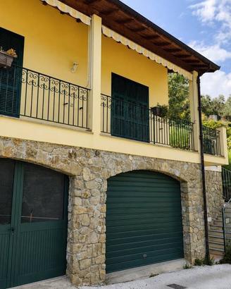 Villa di 121 m² con 3 locali e box auto a Vallebon